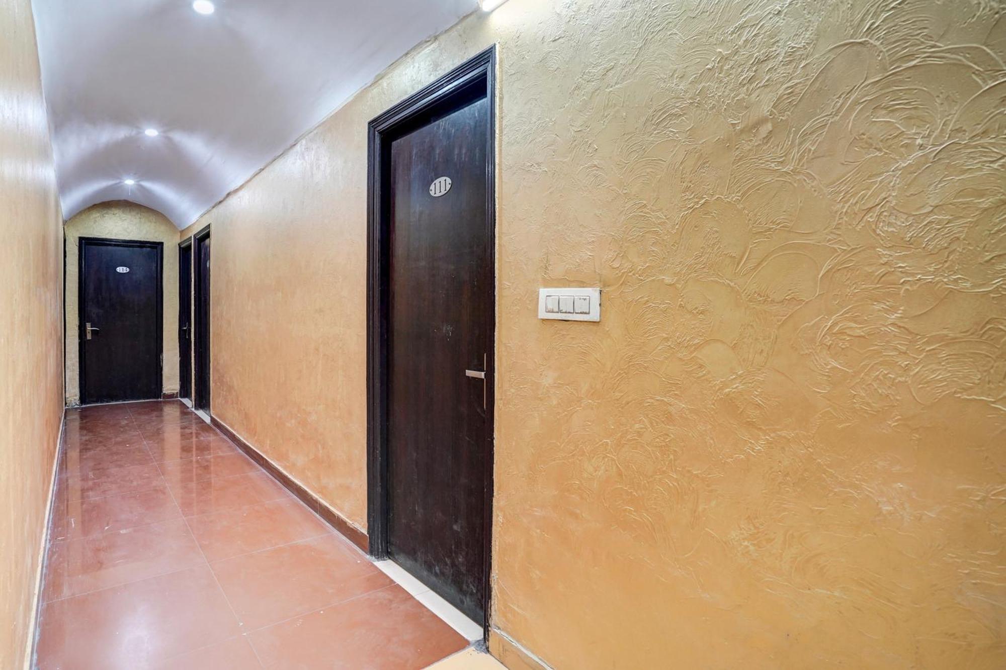 Super Hotel O Bg Hotel فريد آباد المظهر الخارجي الصورة