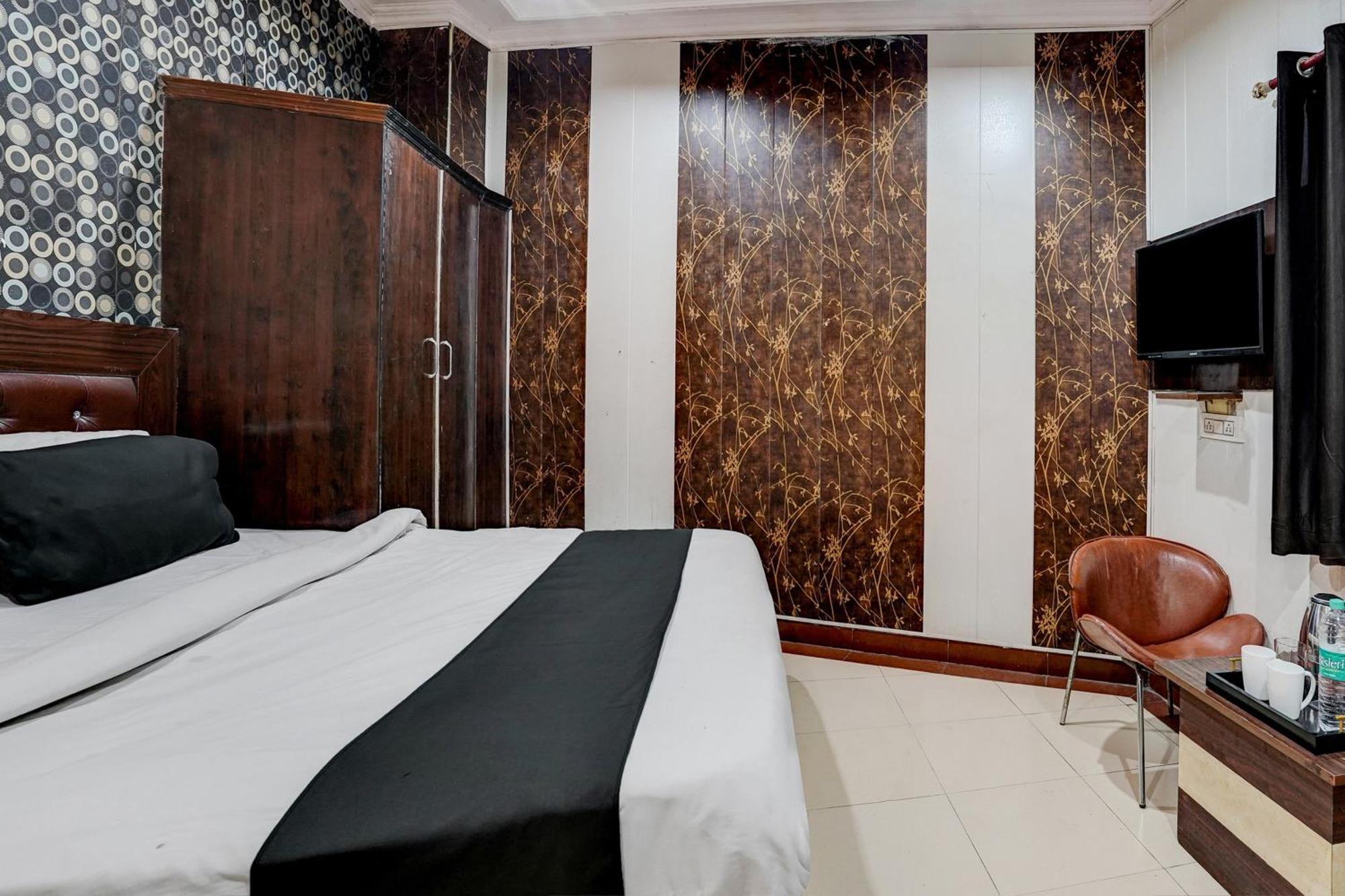 Super Hotel O Bg Hotel فريد آباد المظهر الخارجي الصورة